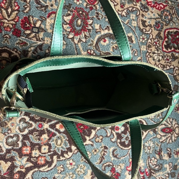 Portland Leather Green Bag - Picture 6 of 7